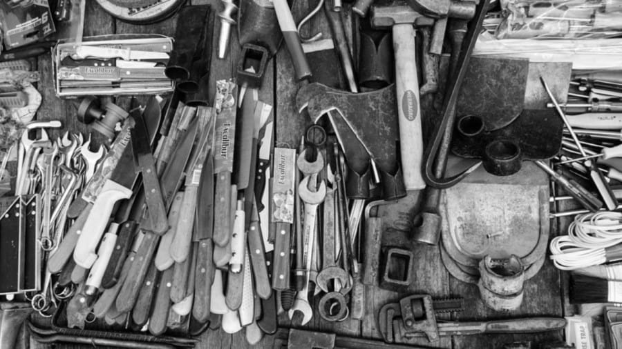 Optical Illusion Challenge: Can you identify the Sickle among the Tools in this picture within 15 seconds?
